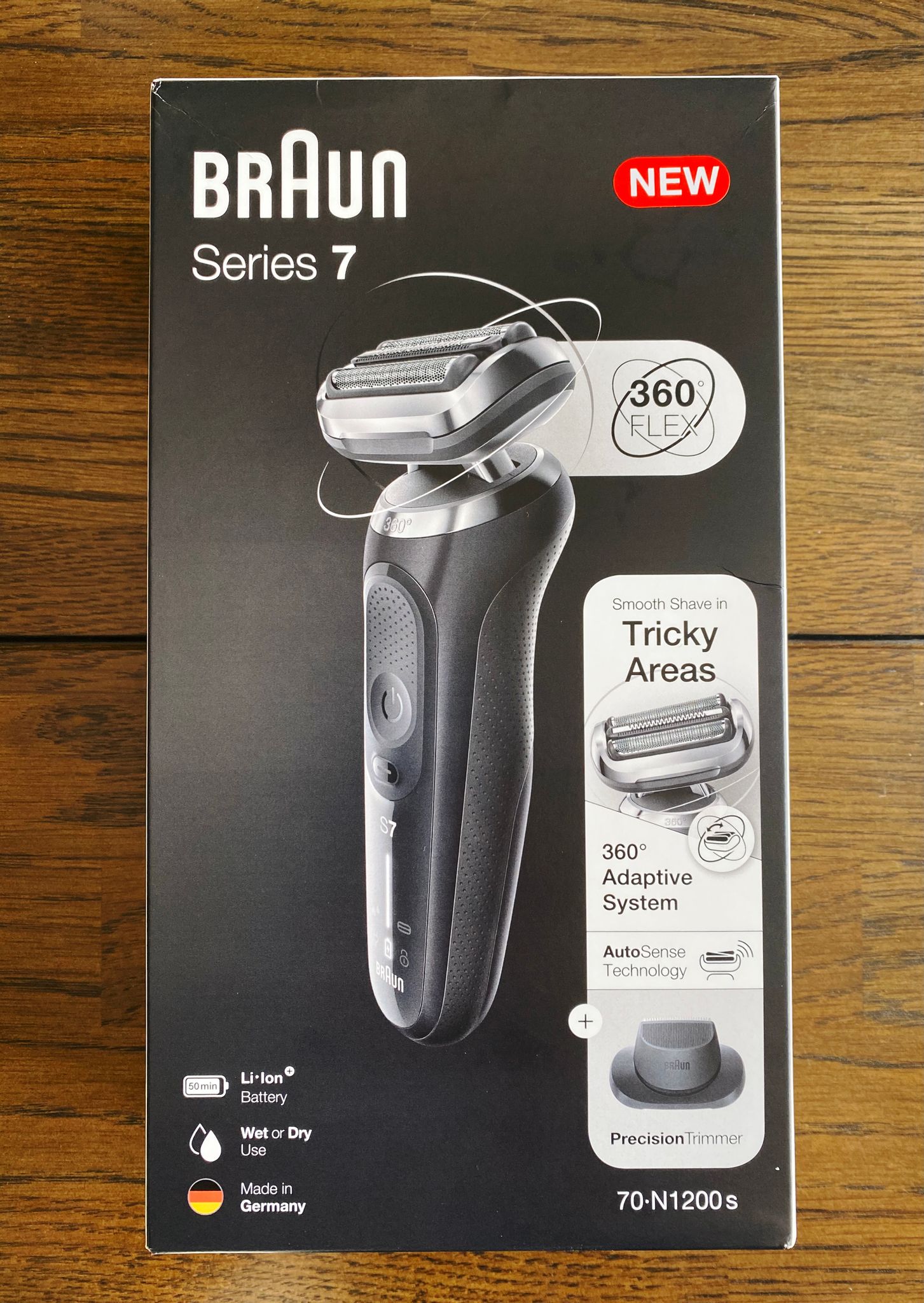 A photo of the box of a Braun Series 7 electric razor.